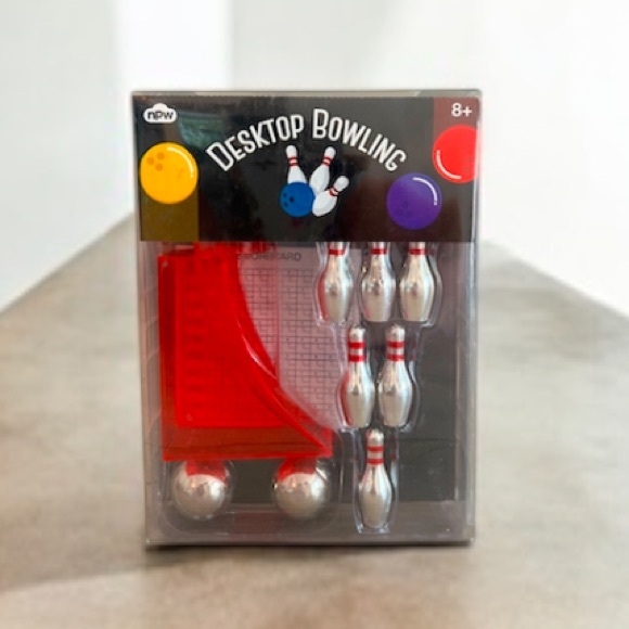 Mini Desk Bowling 🎳 - Picture 2 of 7